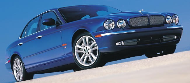 Jaguar XJR