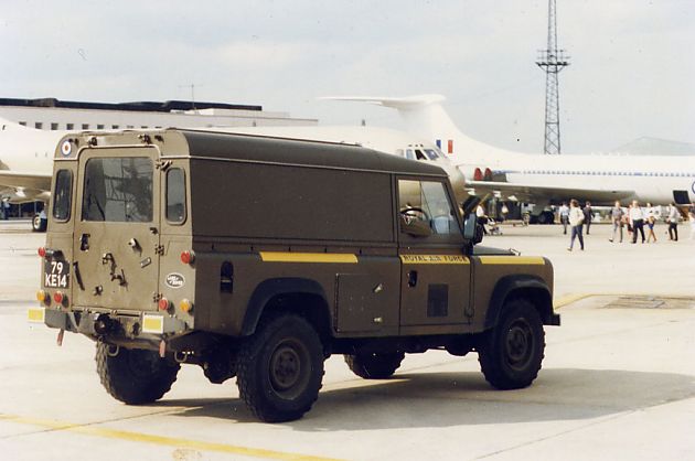 Land Rover Defender