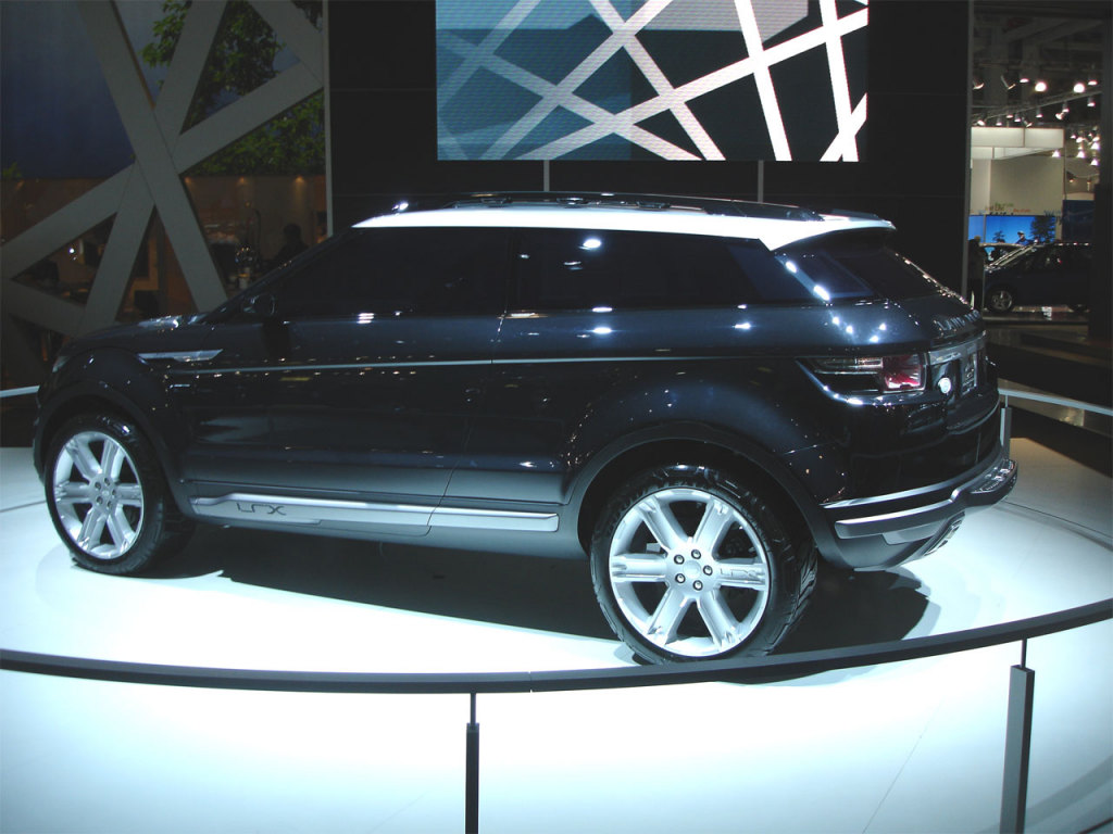 Land Rover LRX