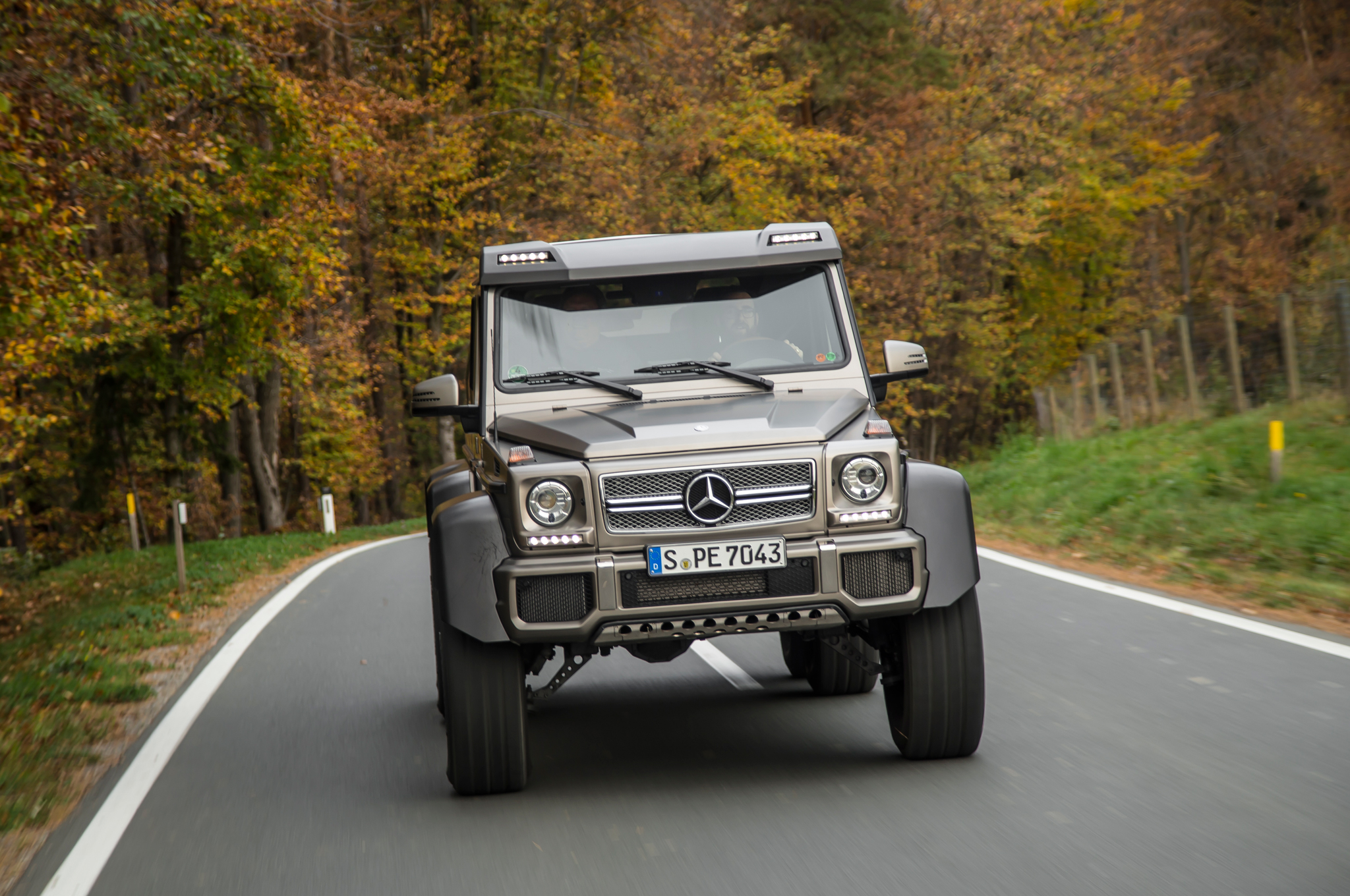Mercedes Benz 6x6 2016