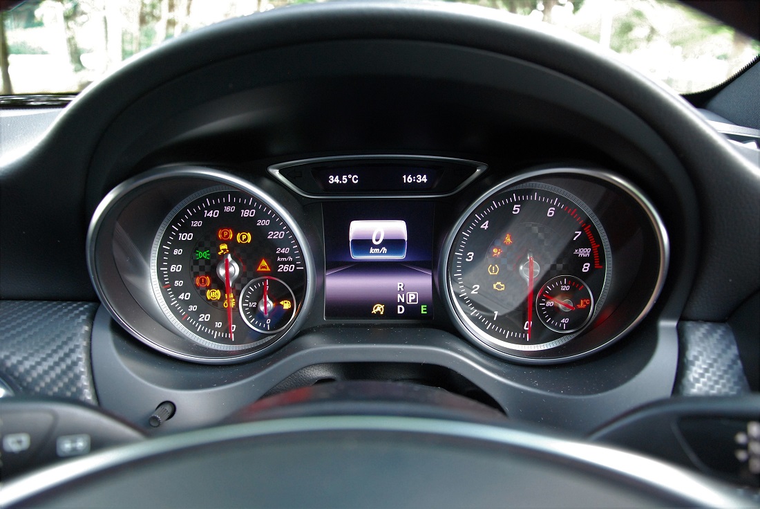 Mercedes Benz A200 Amg Line