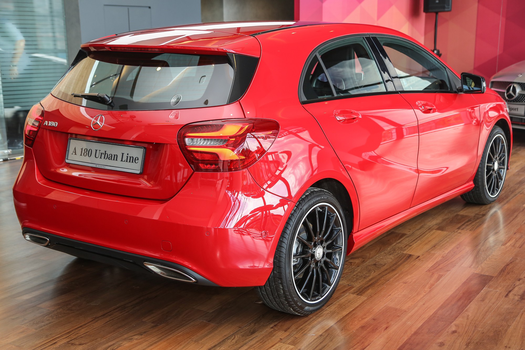 Mercedes Benz A200 Amg Line