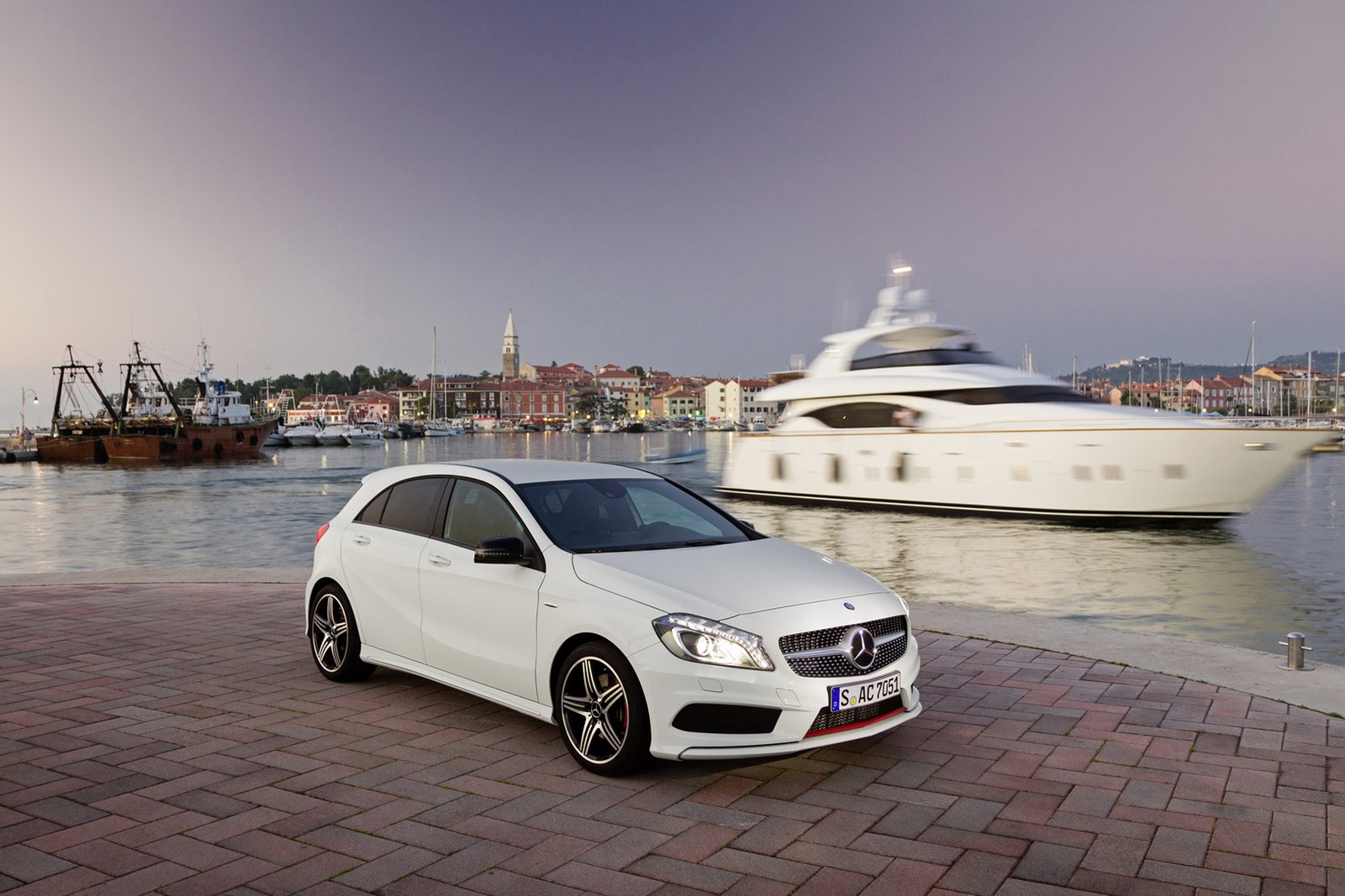Mercedes Benz A200 Sport