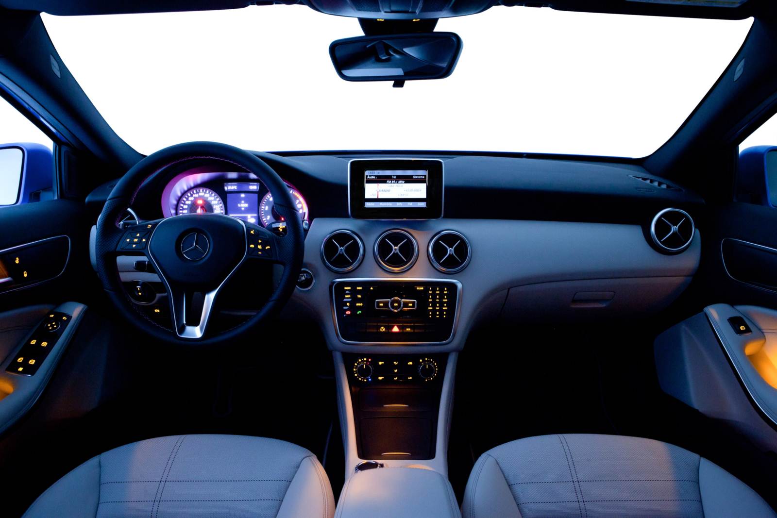 Mercedes Benz A200 Urban 2016