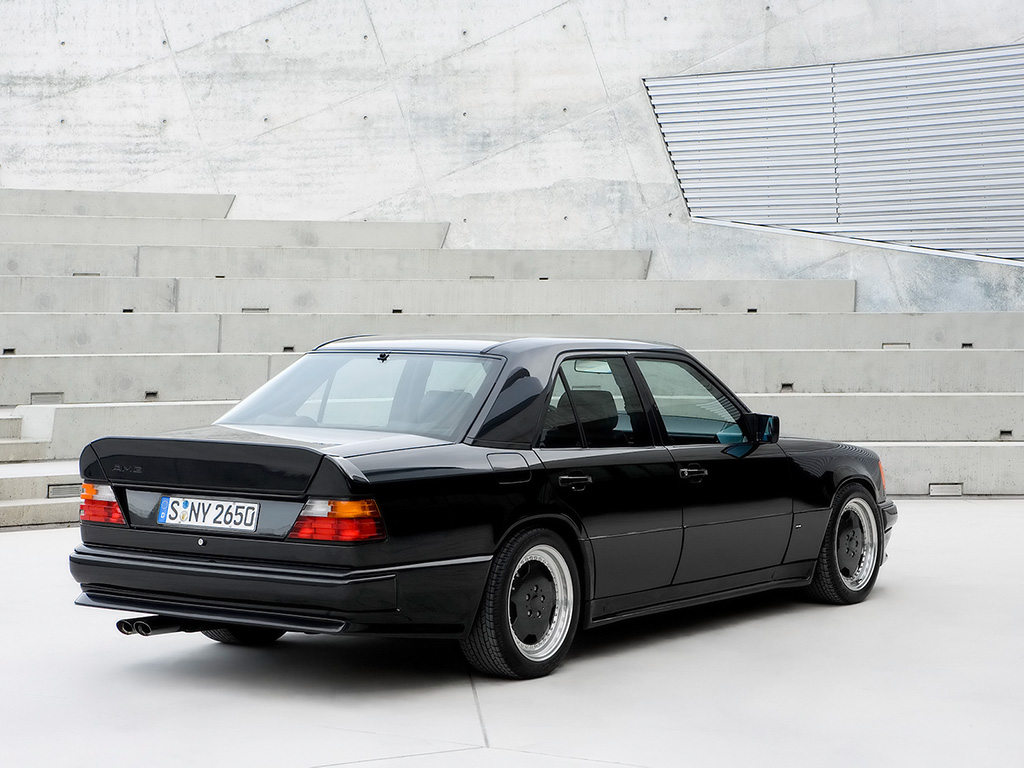 Mercedes Benz Amg 300