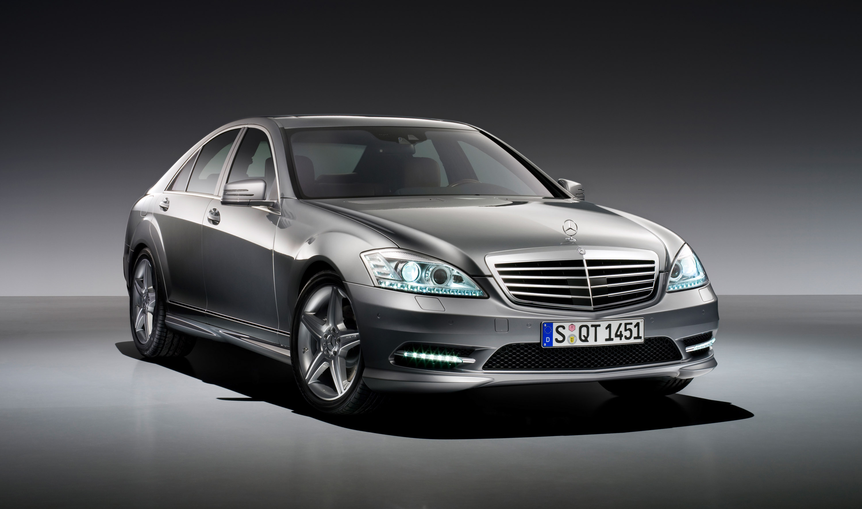 Mercedes Benz Amg 500