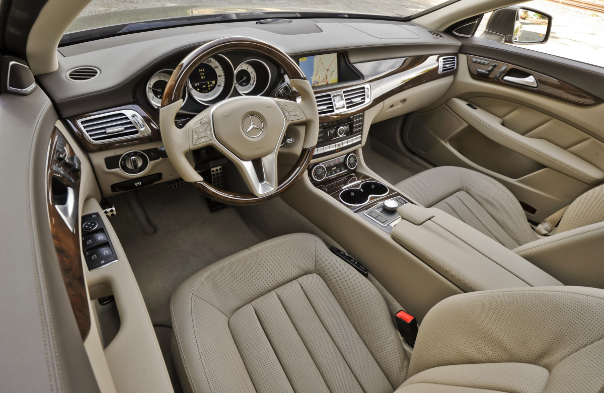 Mercedes Benz Amg 550