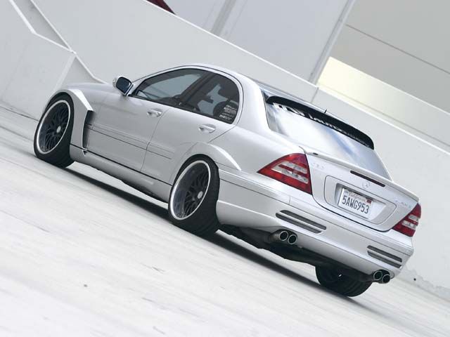 Mercedes Benz Amg C32