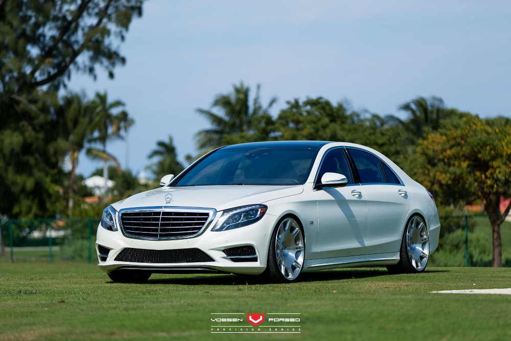 Mercedes Benz Amg S550