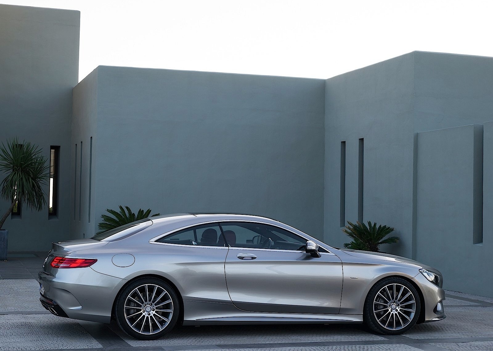 Mercedes Benz Amg S63 Coupe