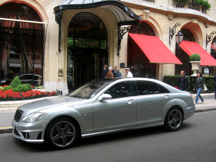 Mercedes Benz Amg V12