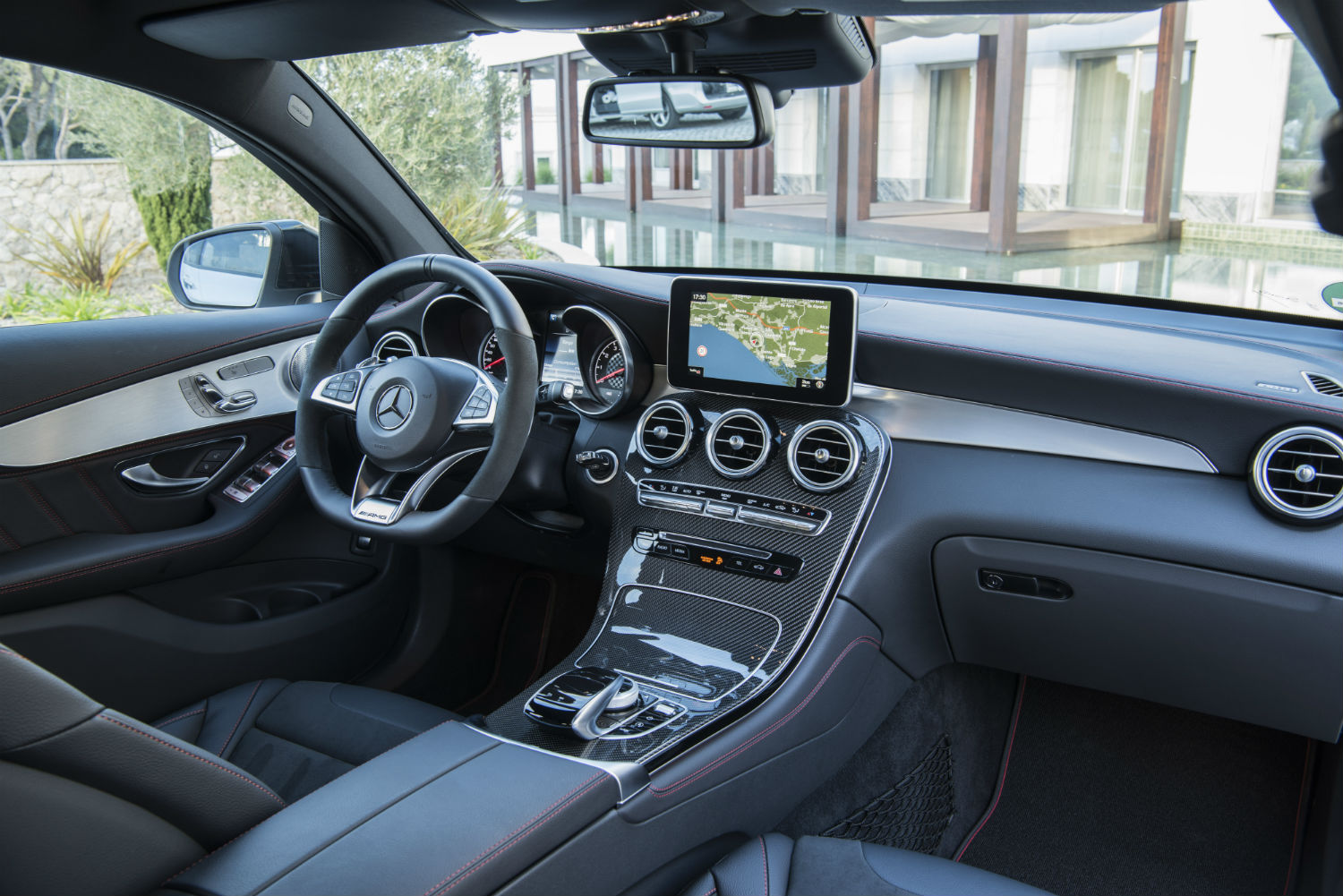 Mercedes Benz Amg V6