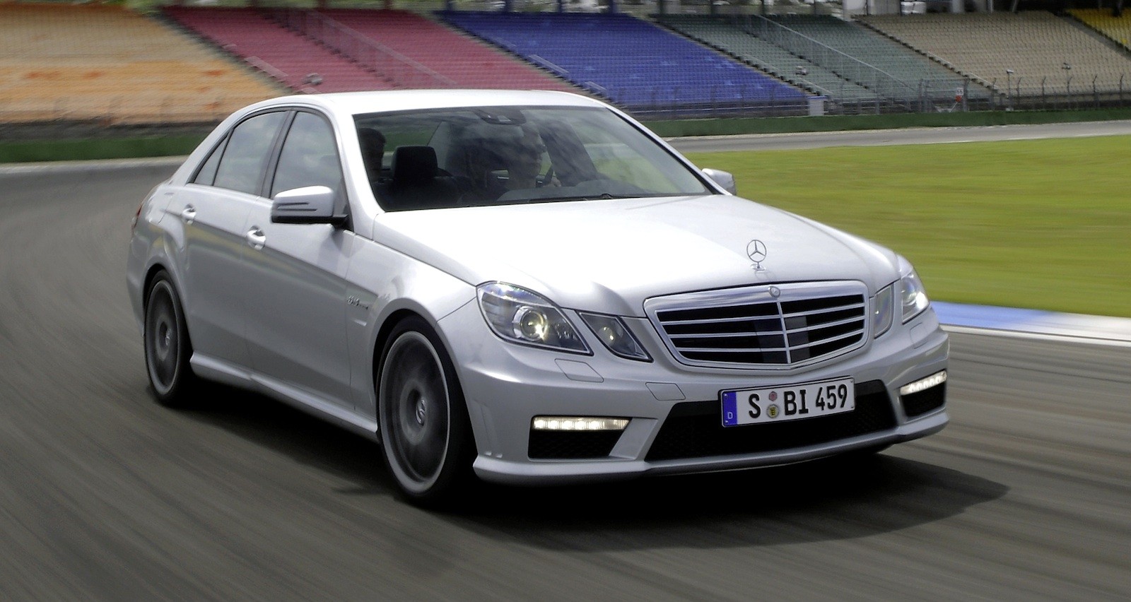 Mercedes Benz Amg V8