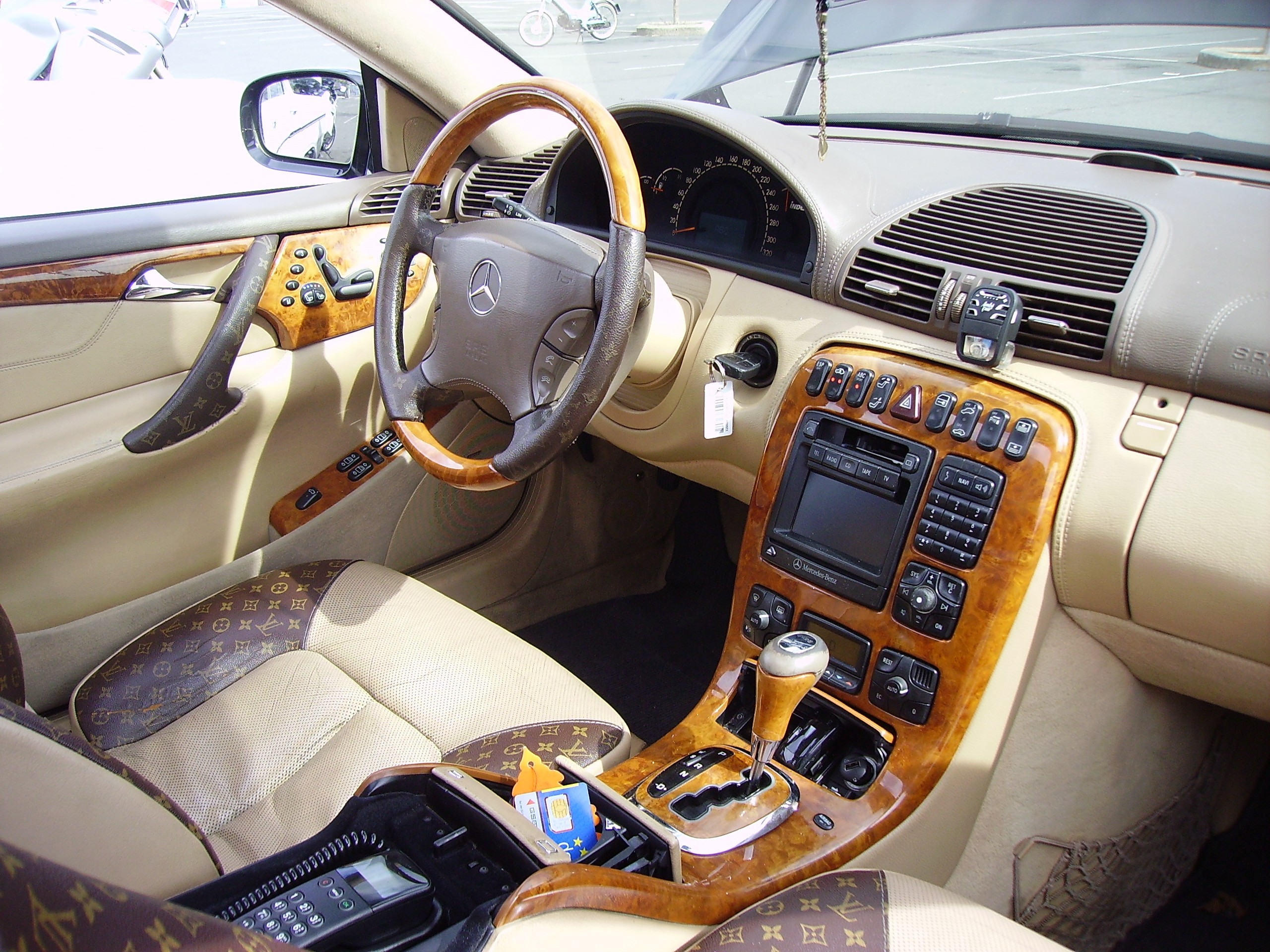 Mercedes Benz Amg V8