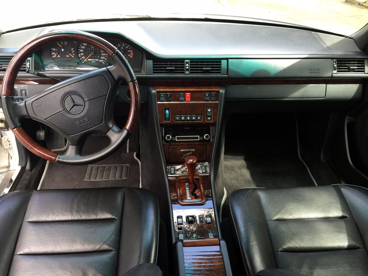 Mercedes Benz Amg W124