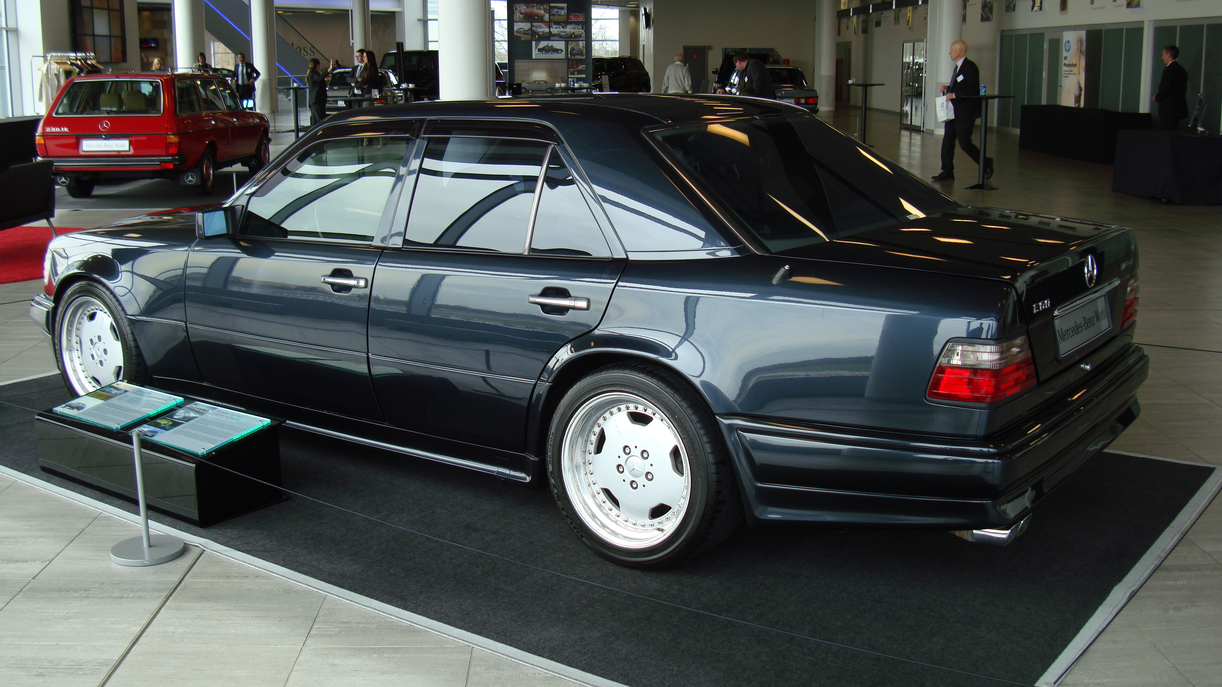 Mercedes Benz Amg W124