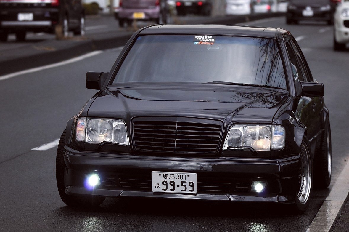 Mercedes Benz Amg W124