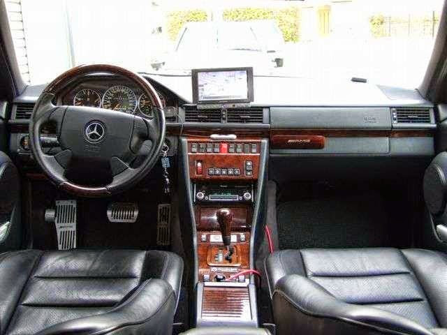 Mercedes Benz Amg W124