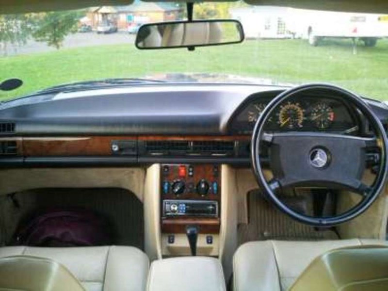 Mercedes Benz C Class 1990