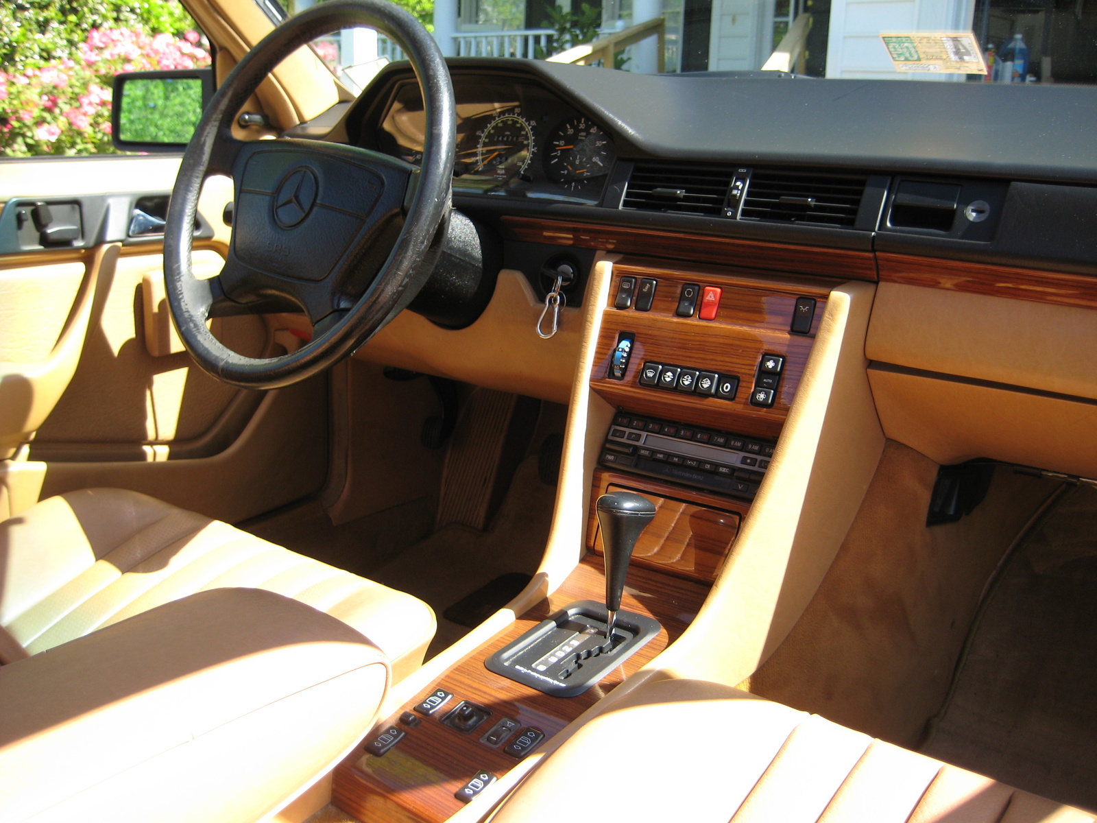 Mercedes Benz C Class 1990