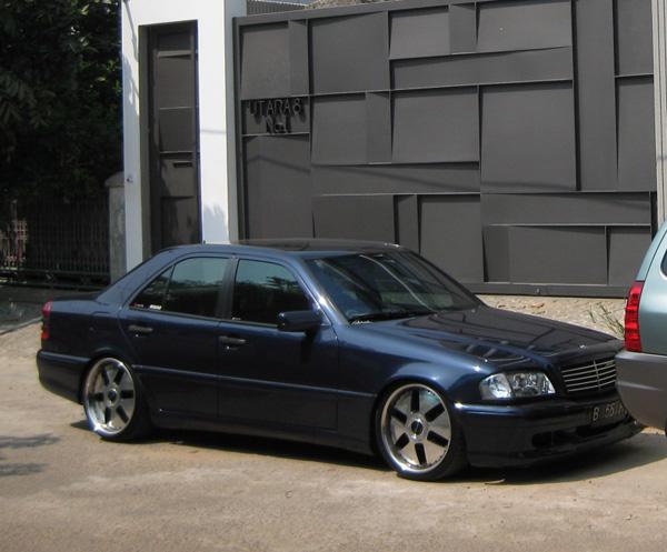 Mercedes Benz C Class 1995