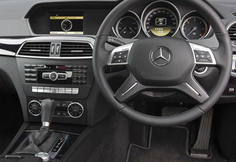 Mercedes Benz C200 2011
