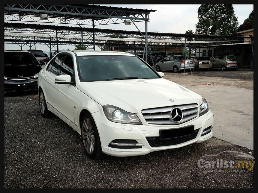 Mercedes Benz C200 2011