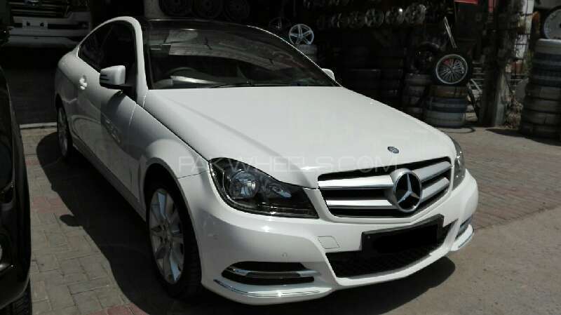 Mercedes Benz C200 2013