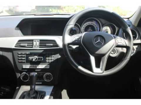 Mercedes Benz C200 Avantgarde 2012