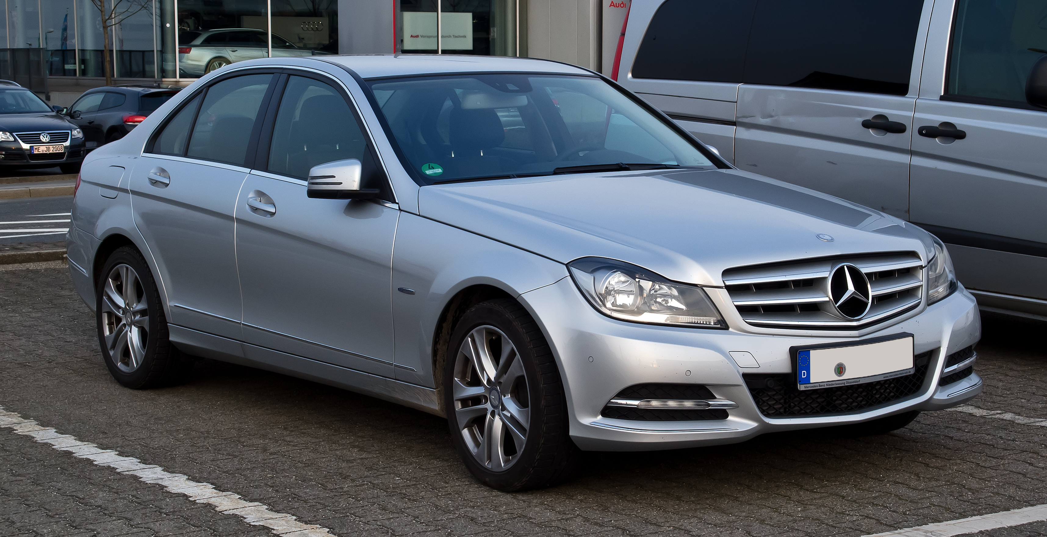 Mercedes Benz C200 Avantgarde 2012