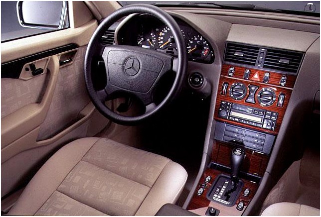Mercedes Benz C200 W202