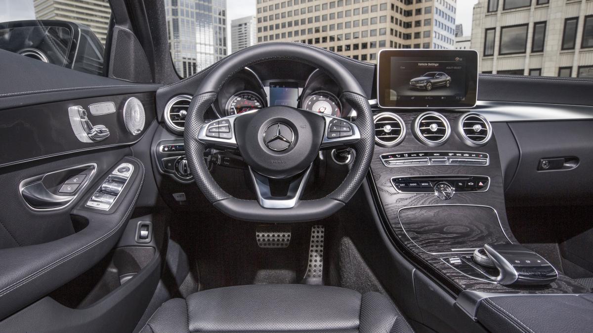 Mercedes Benz C300 2015