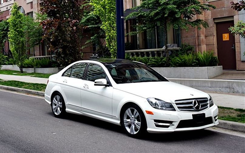 Mercedes Benz C300 4matic 2012