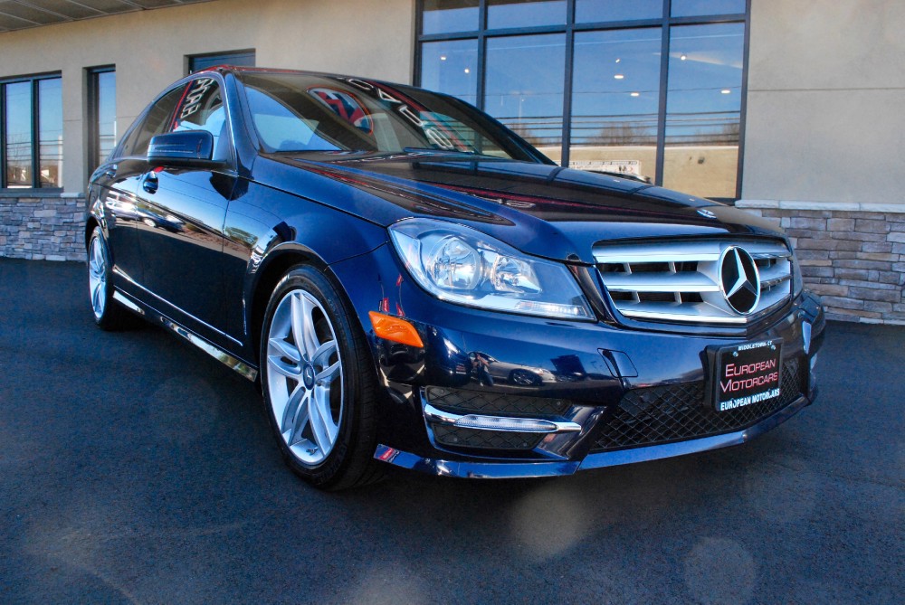 Mercedes Benz C300 Blue