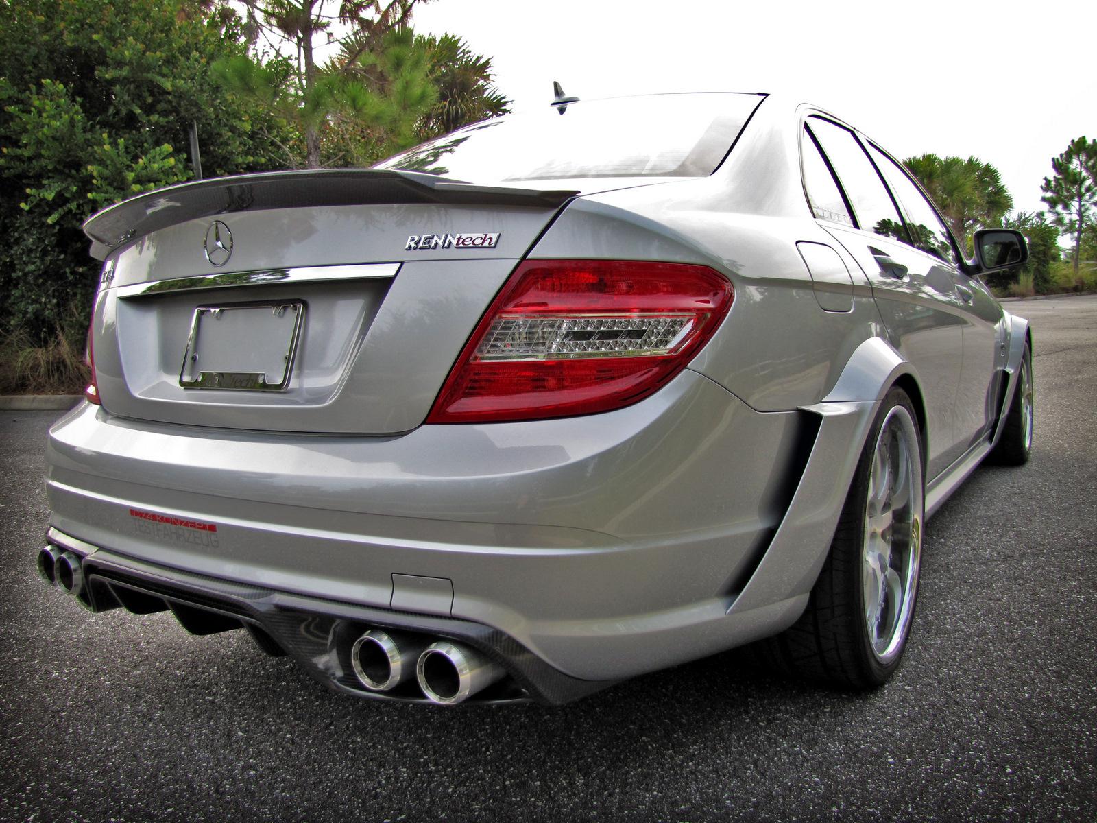 Mercedes Benz C63 2010