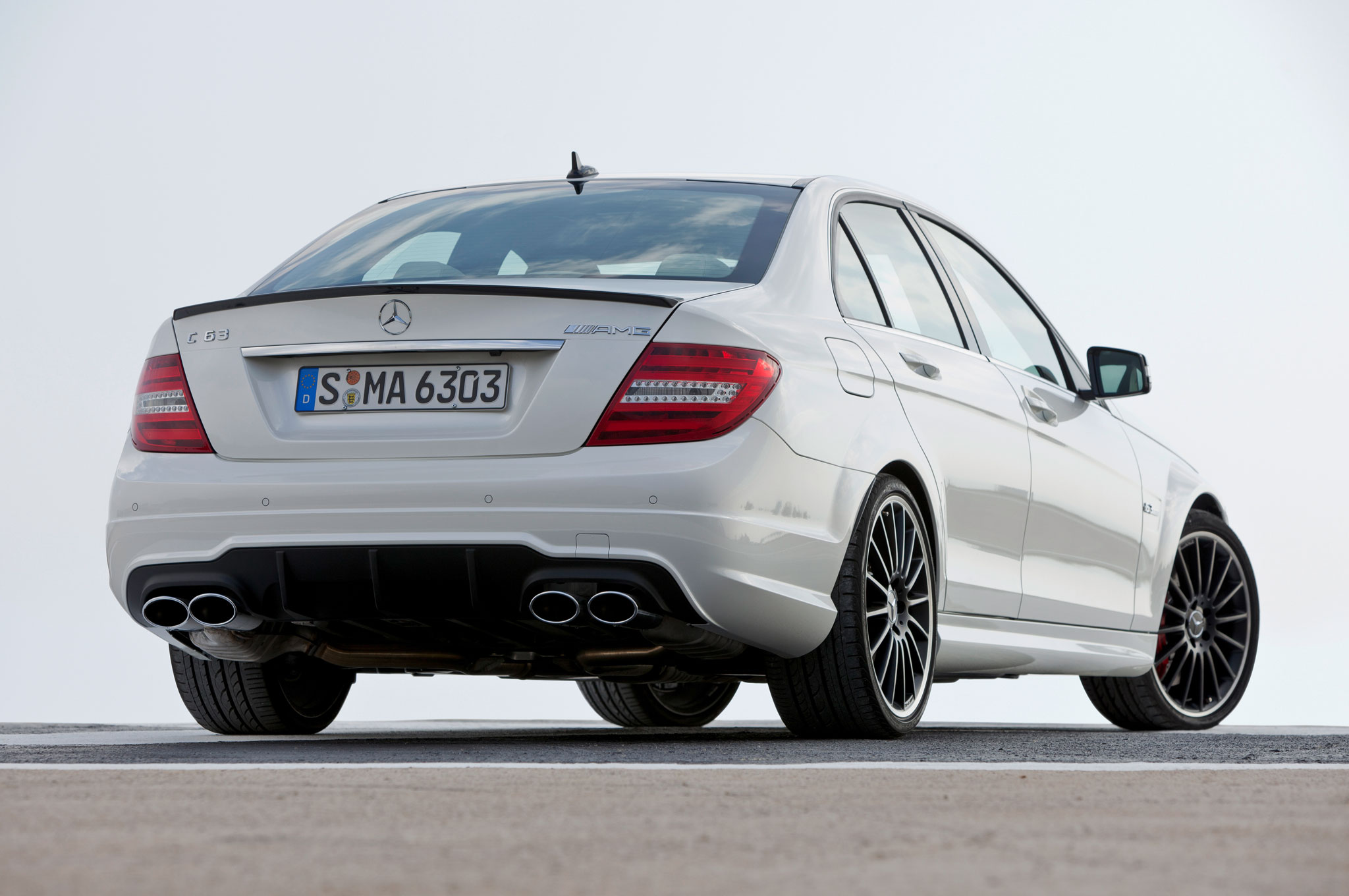 Mercedes Benz C63 2012