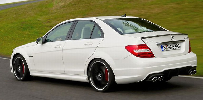 Mercedes Benz C63 2012