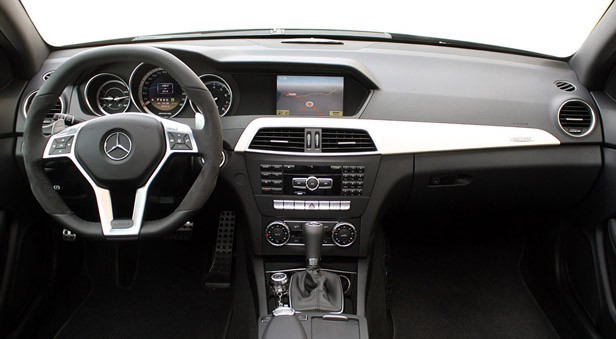 Mercedes Benz C63 2012