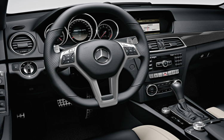 Mercedes Benz C63 2012
