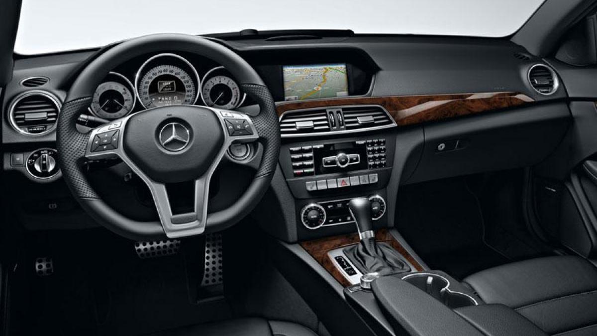 Mercedes Benz C63 2013