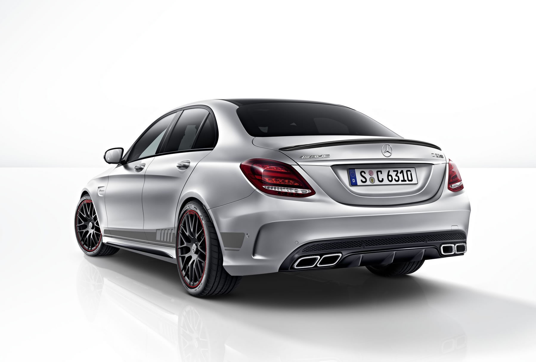 Mercedes Benz C63 Amg Edition 1