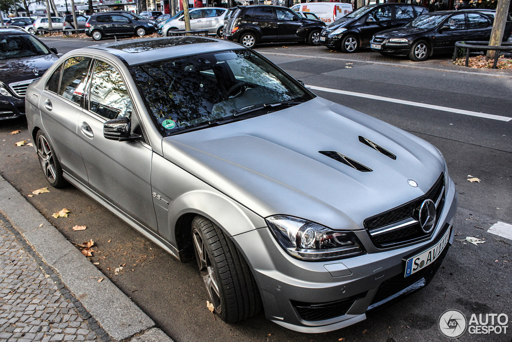 Mercedes Benz C63 Amg Edition 507