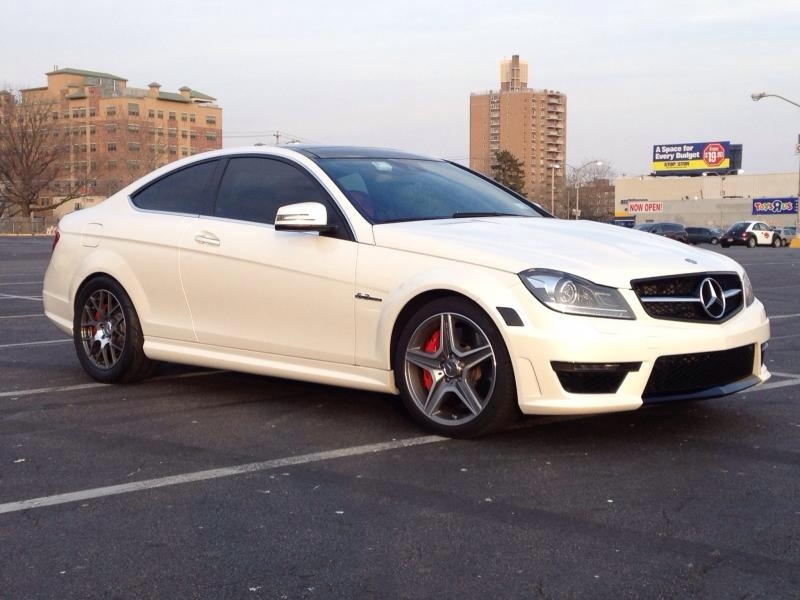 Mercedes Benz C63 Amg White