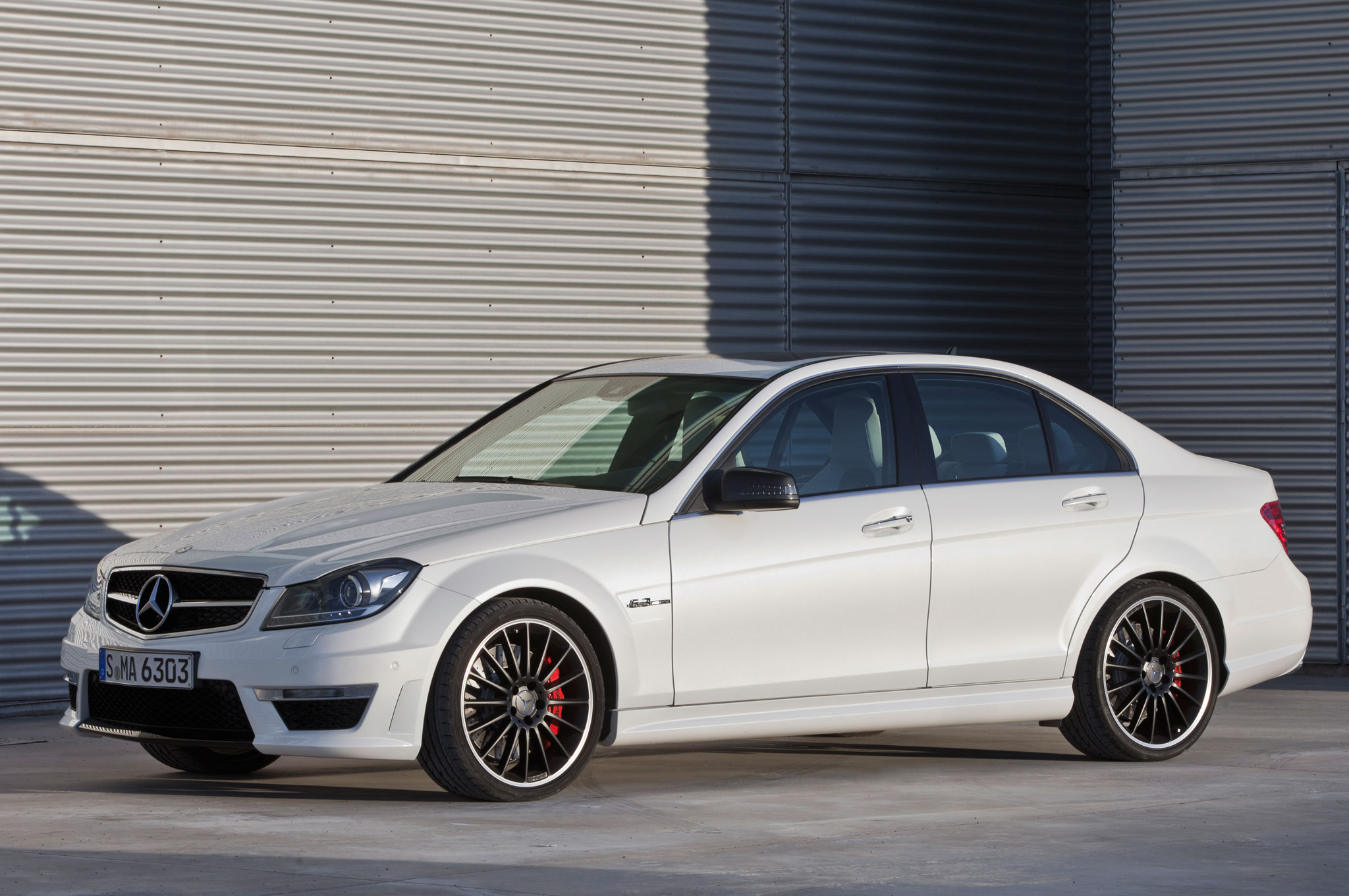 Mercedes Benz C63 Amg