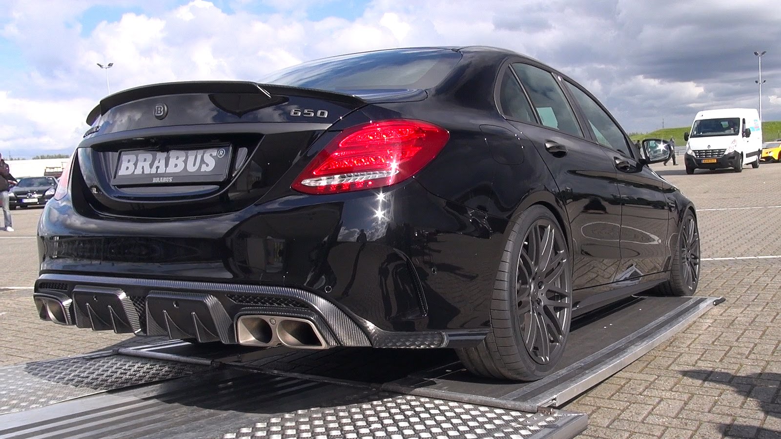 Mercedes Benz C63 Brabus