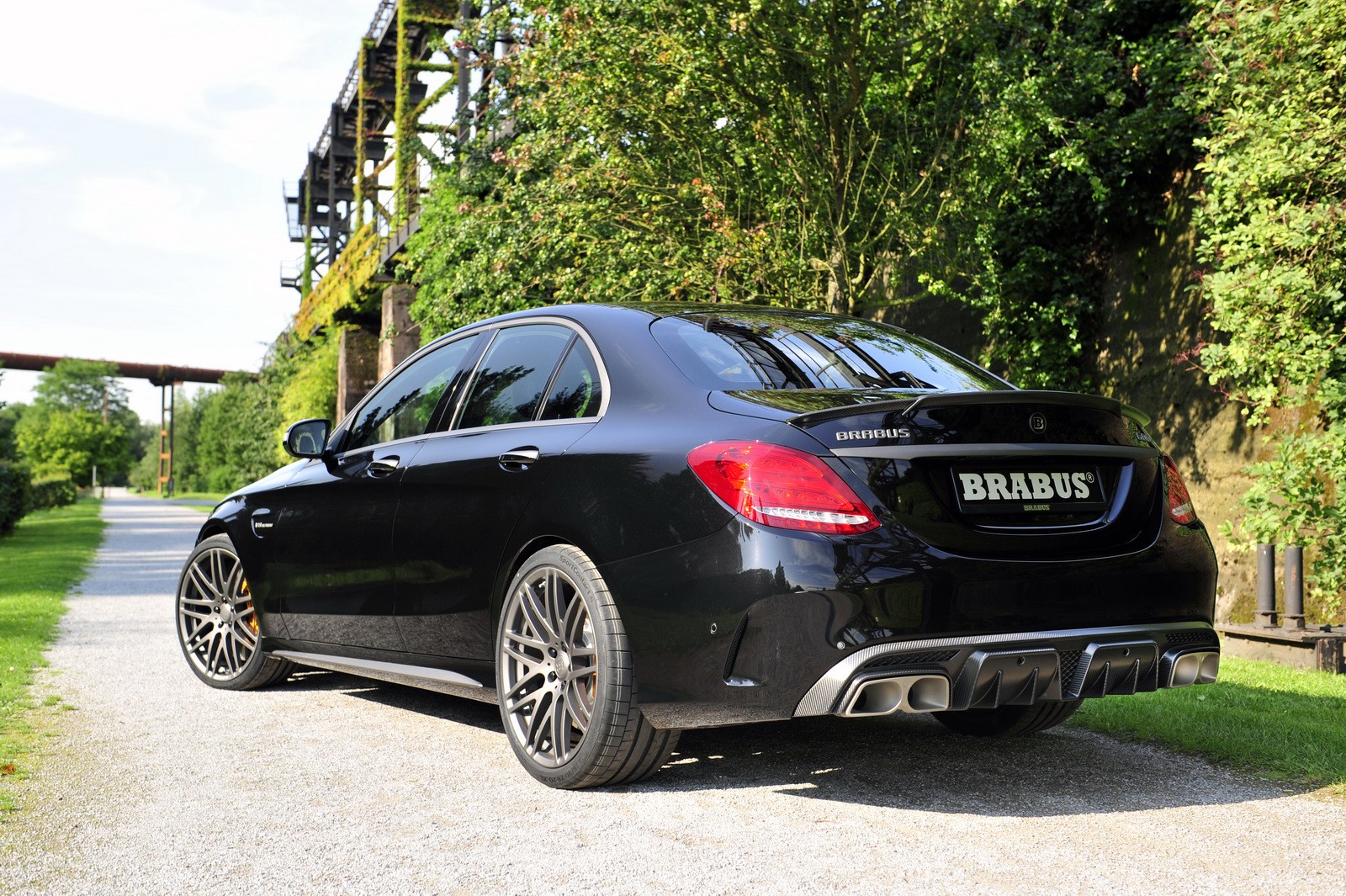 Mercedes Benz C63 Brabus