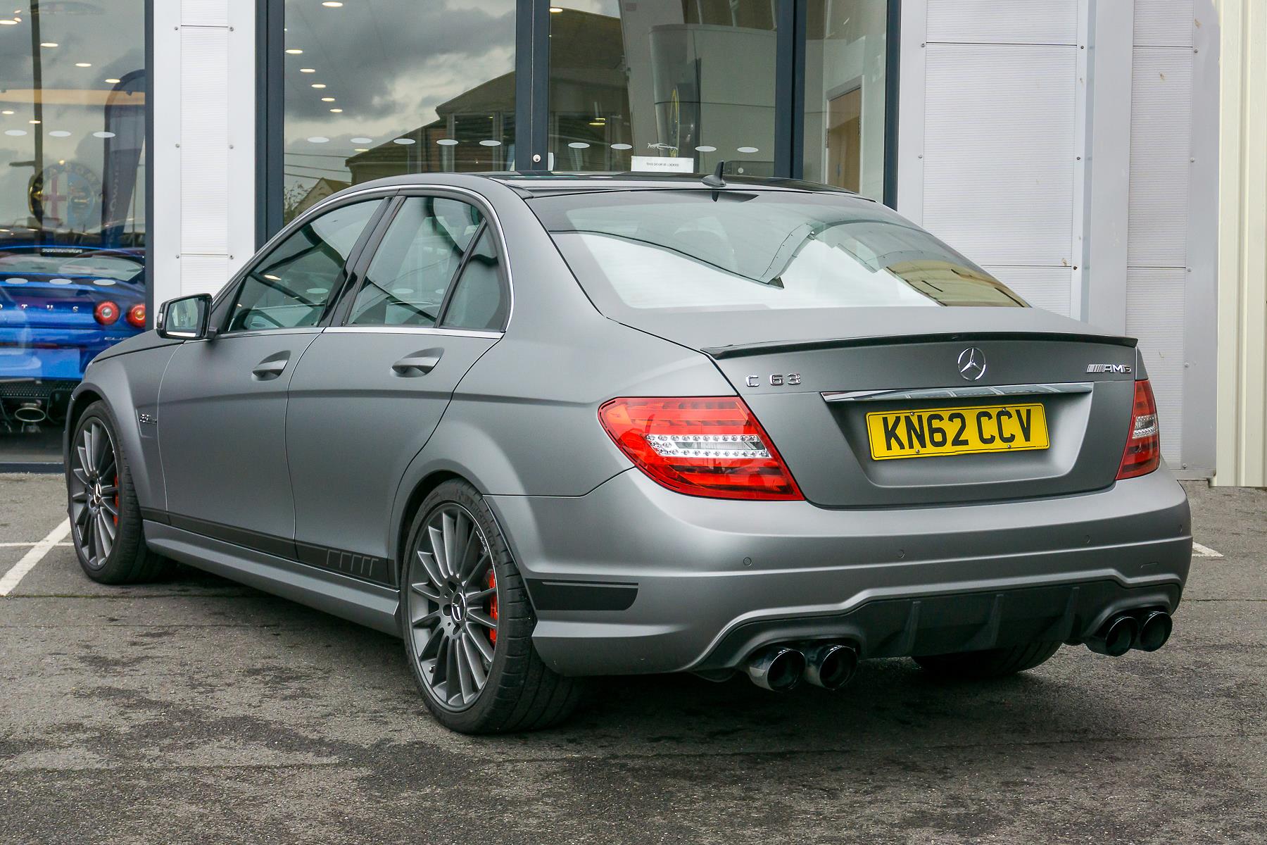 Mercedes Benz C63 V8 Mercedes Benz C63 V8