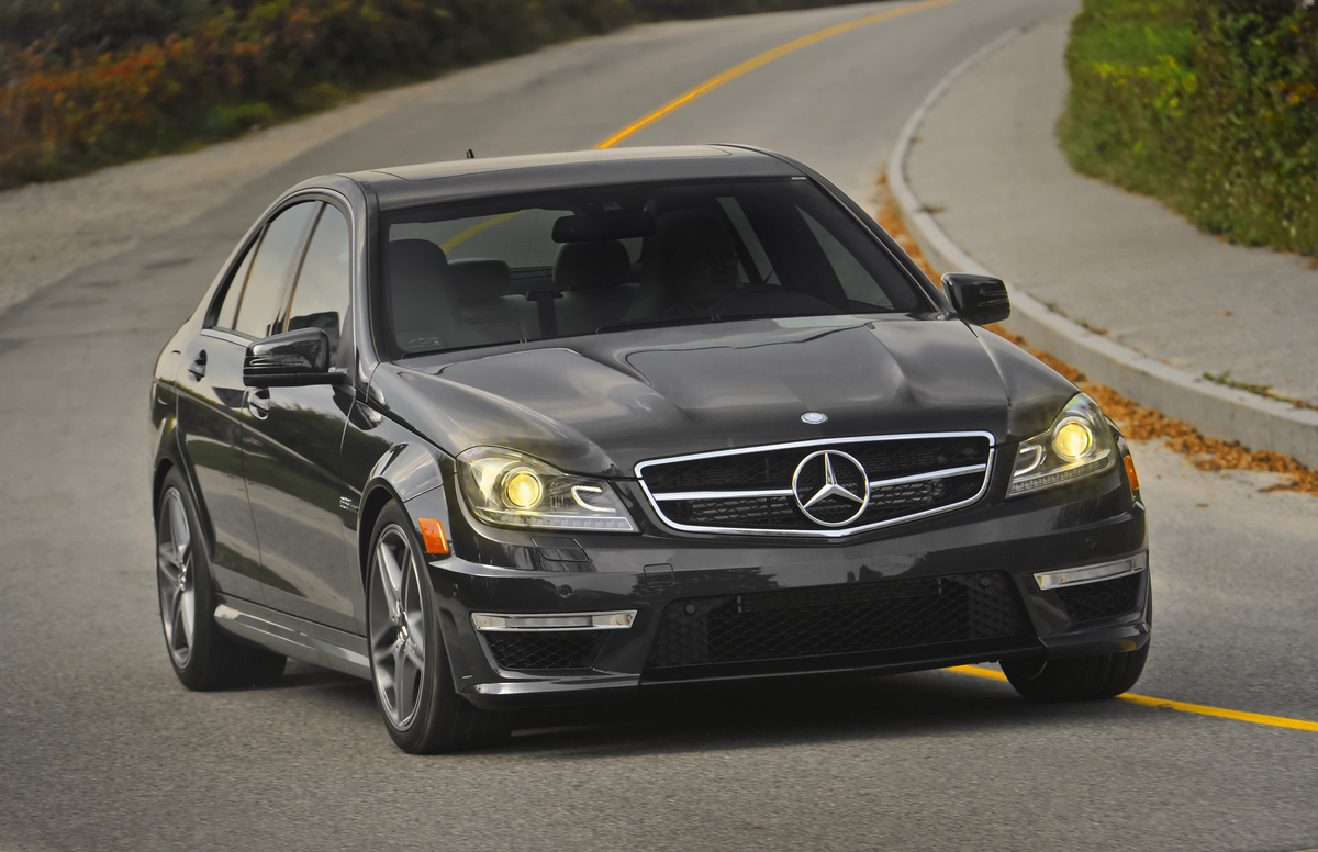 Mercedes Benz C63 V8