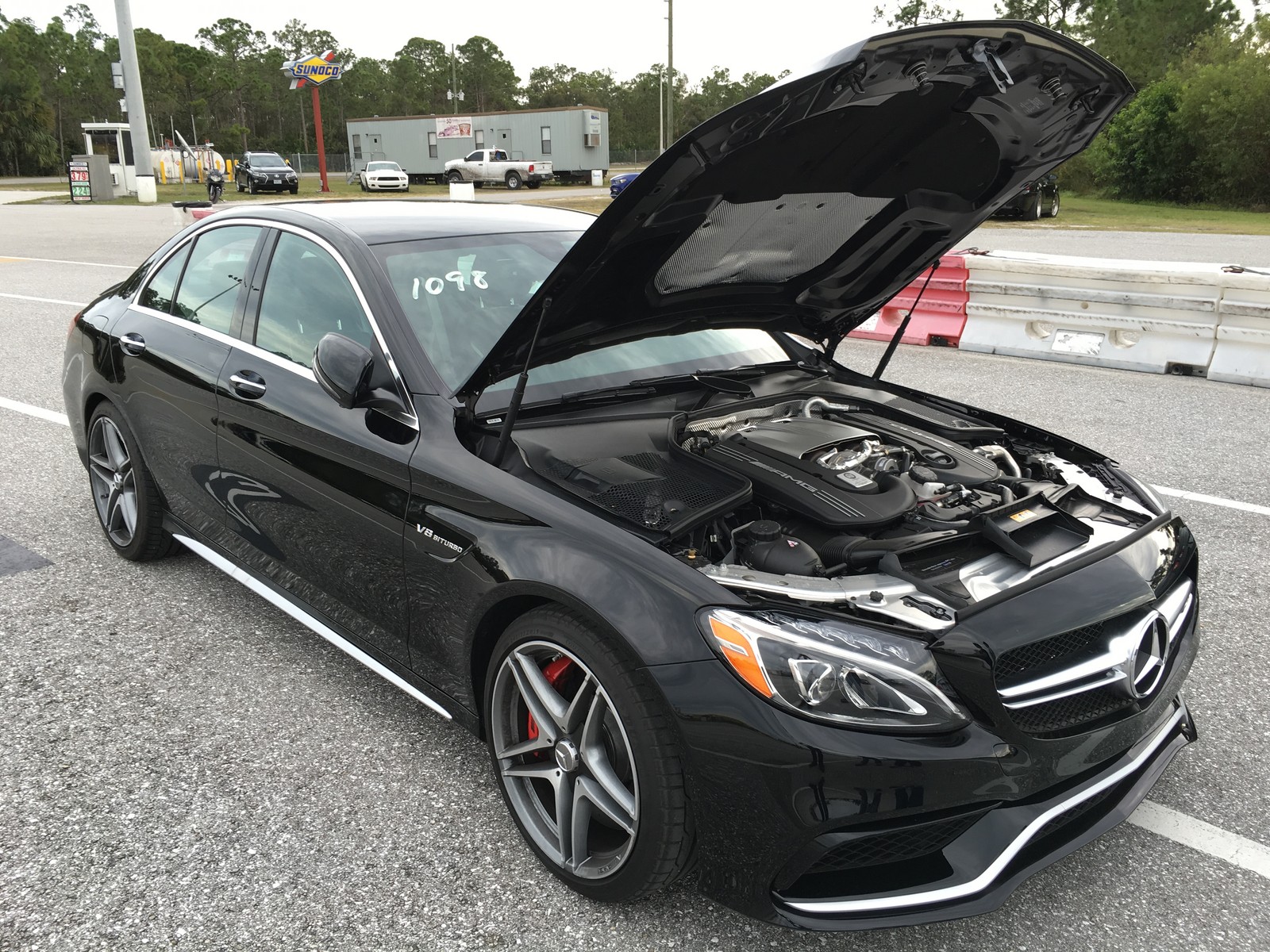 Mercedes Benz C63 V8