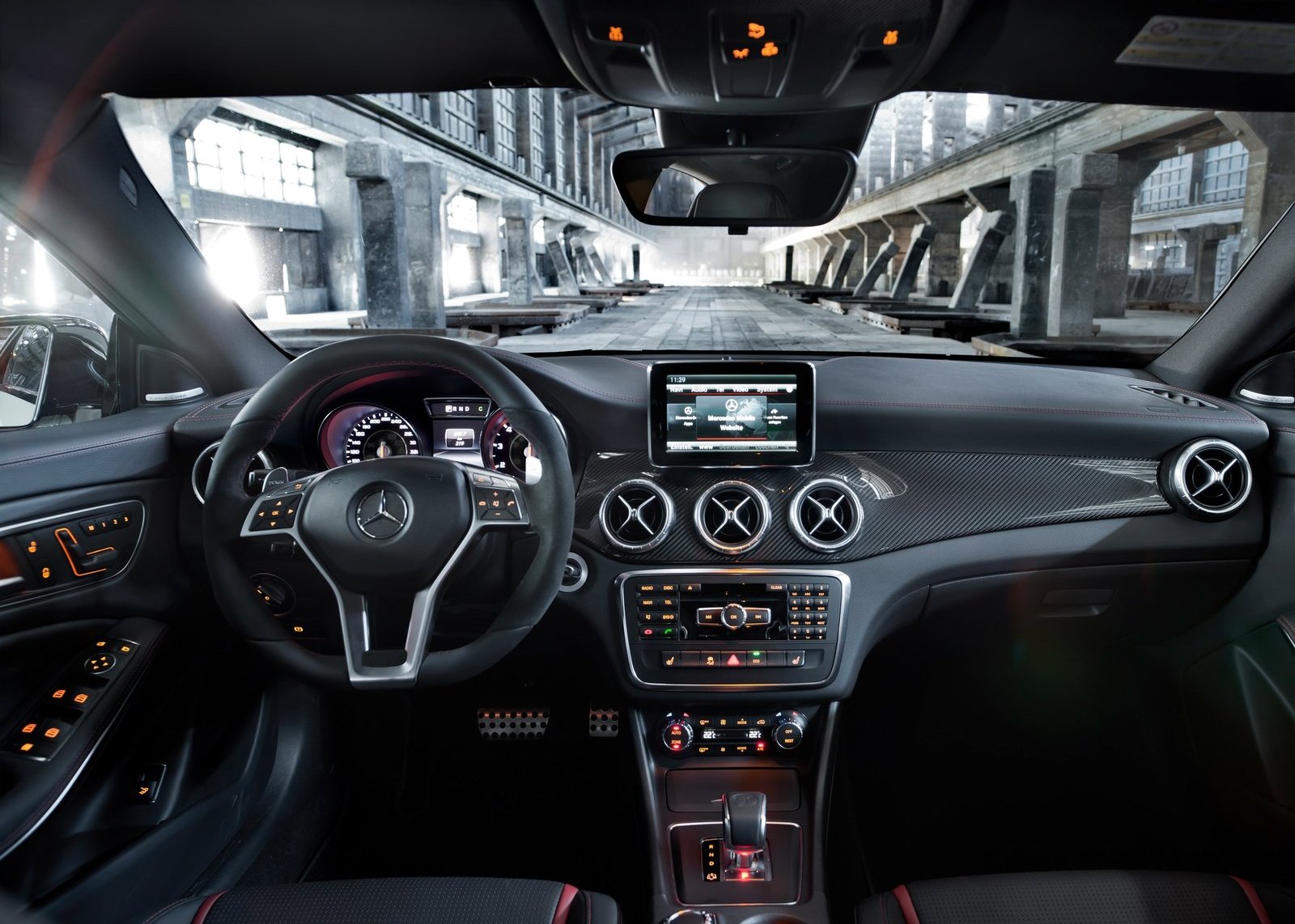 Mercedes Benz Cla 180 2015